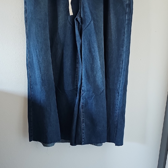 ●●SUPER WIDE LEG PULL ON JEANS SIZE 2XL AND 3XL NWOT●● - Picture 4 of 10